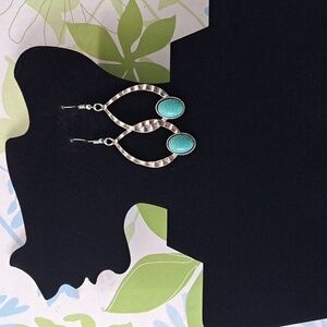 Paparazzi "Pony Up" Silvertone and Turquoise Hammered Earrings